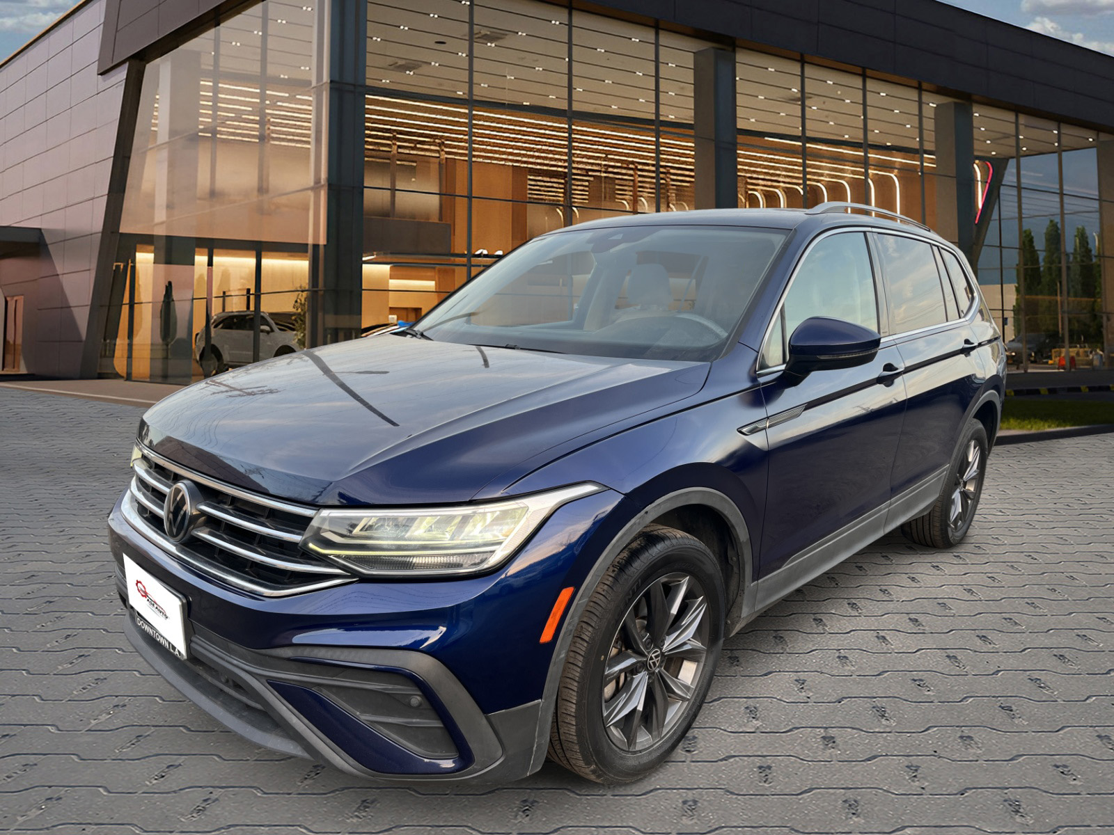 2022 Volkswagen Tiguan SE's photo