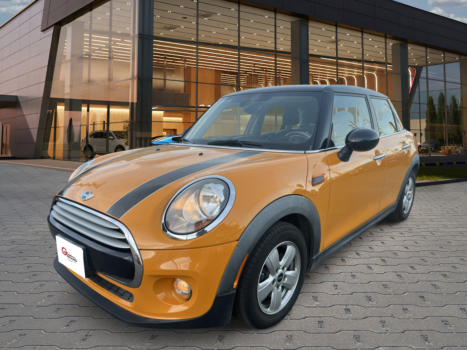 2015 MINI Cooper Base's photo