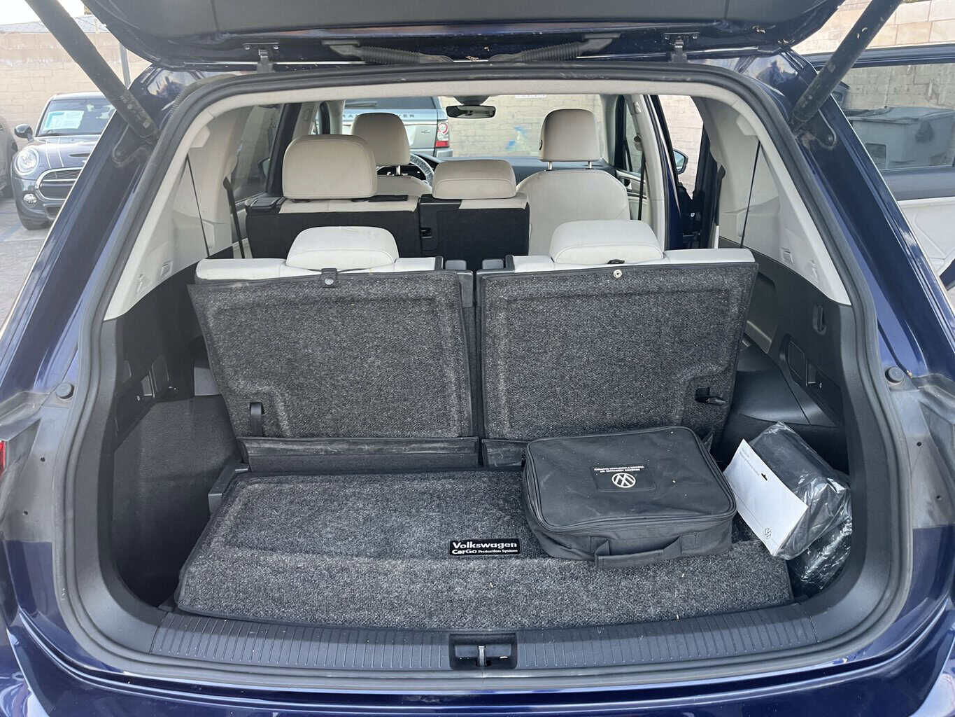2022 Volkswagen Tiguan SE - Photo 14