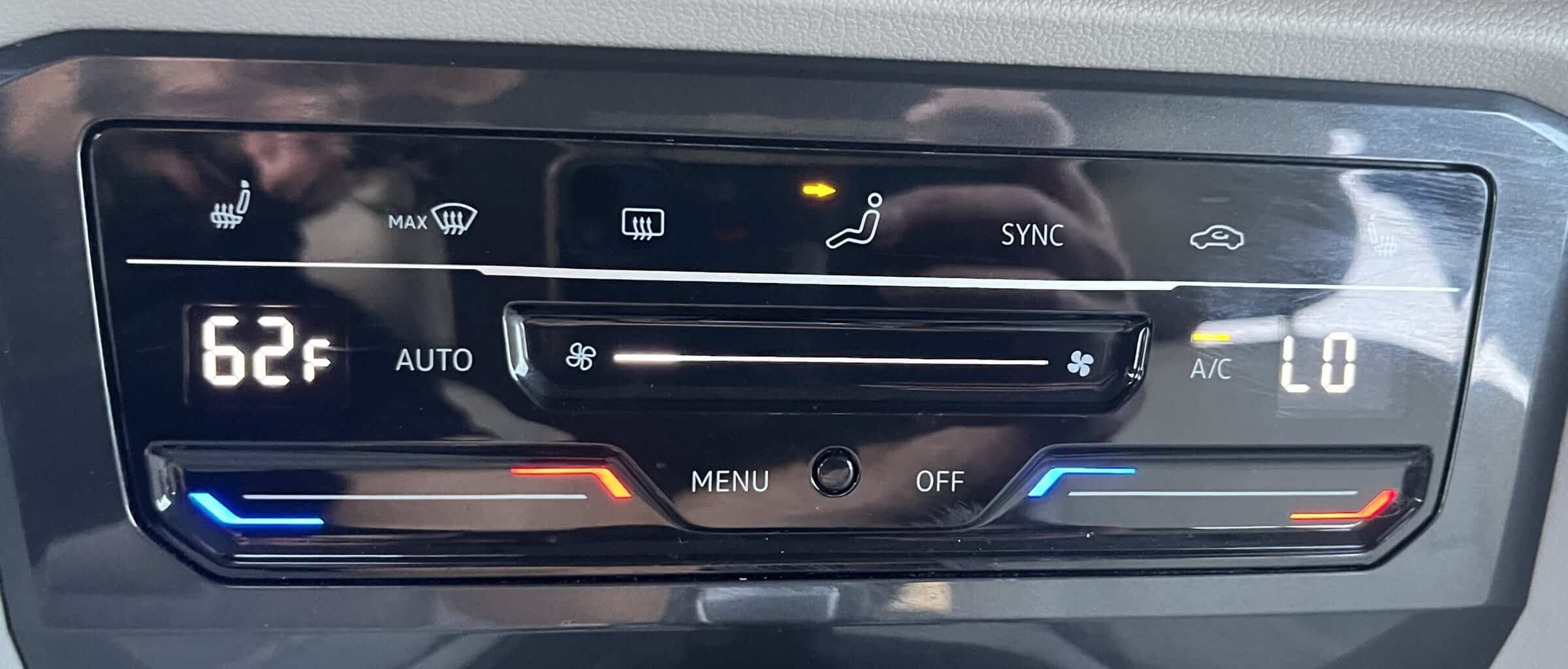 2022 Volkswagen Tiguan SE - Photo 18