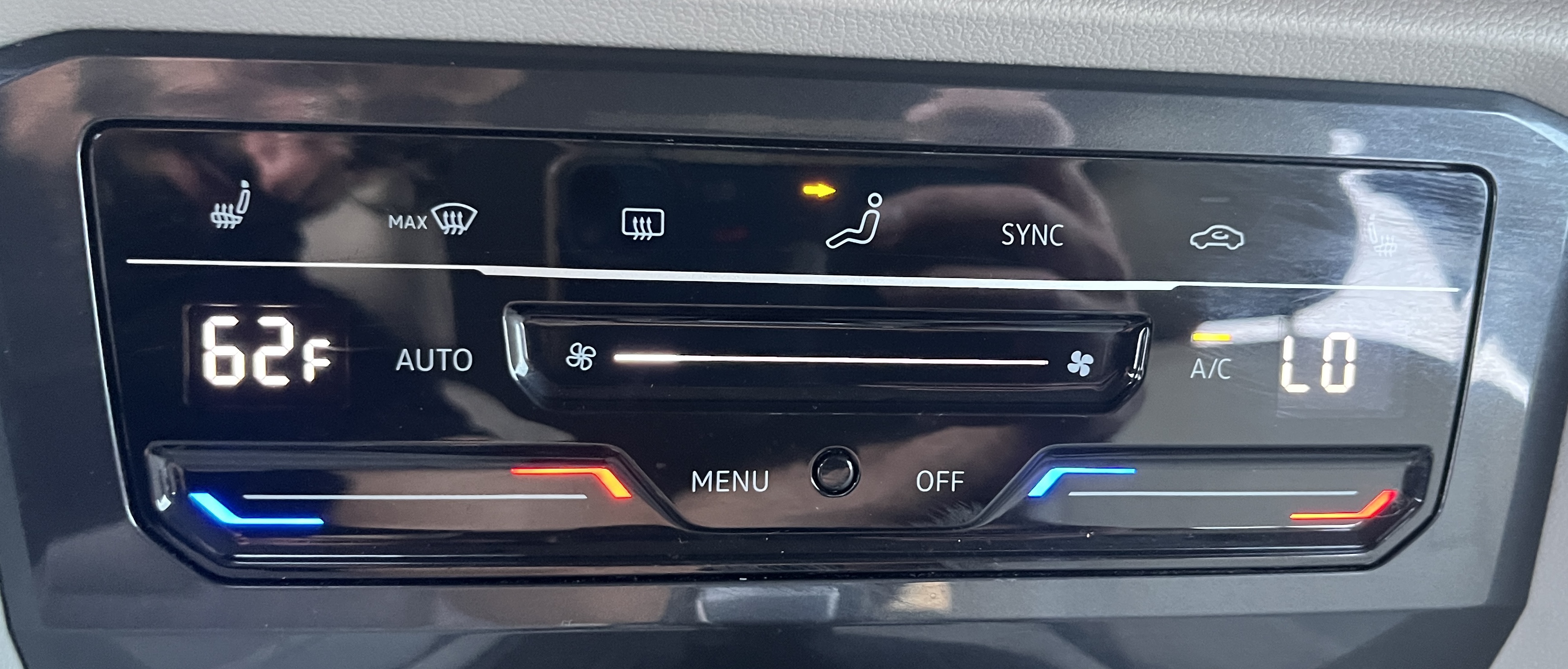 2022 Volkswagen Tiguan SE - Photo 33