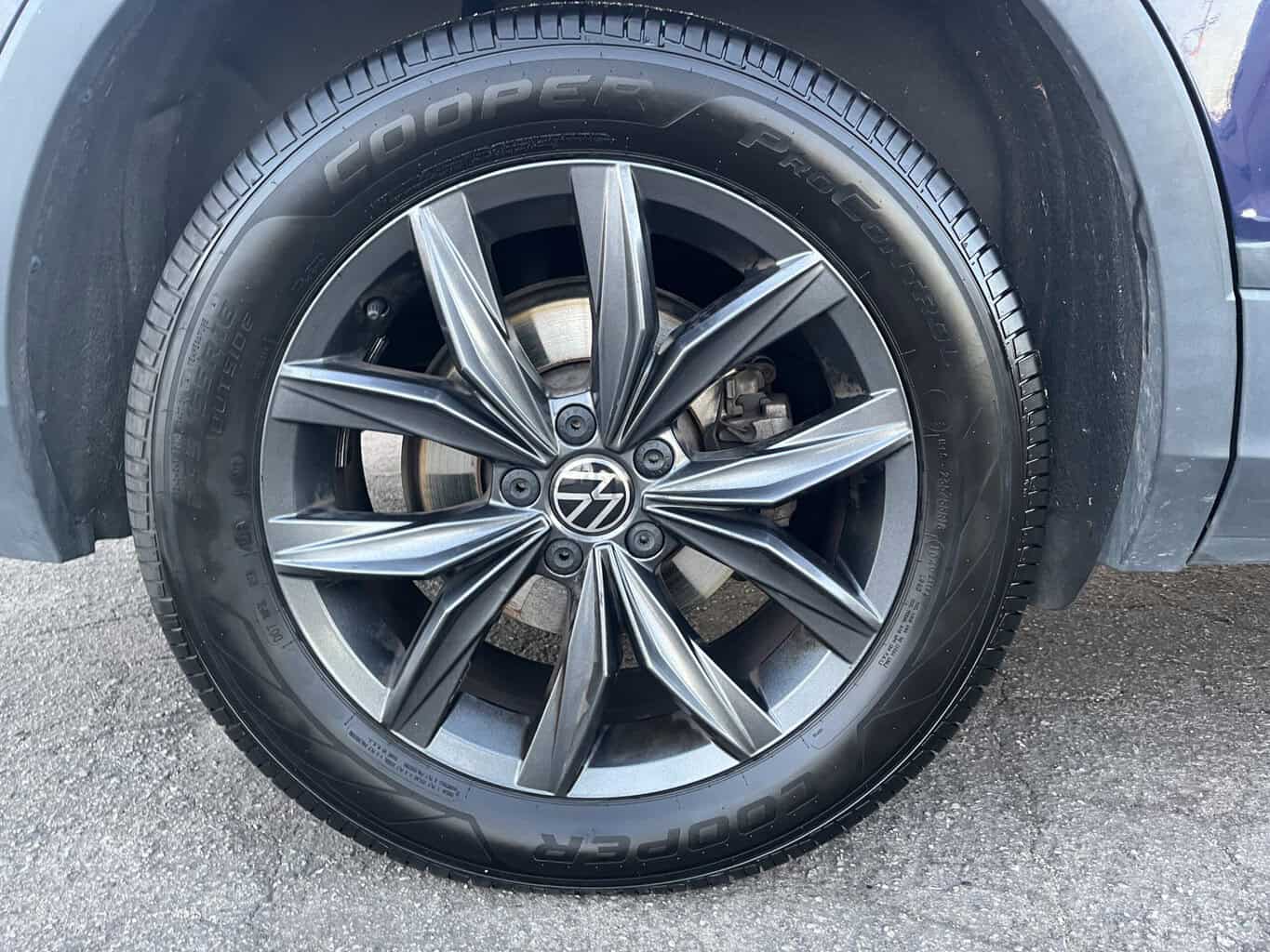 2022 Volkswagen Tiguan SE - Photo 23