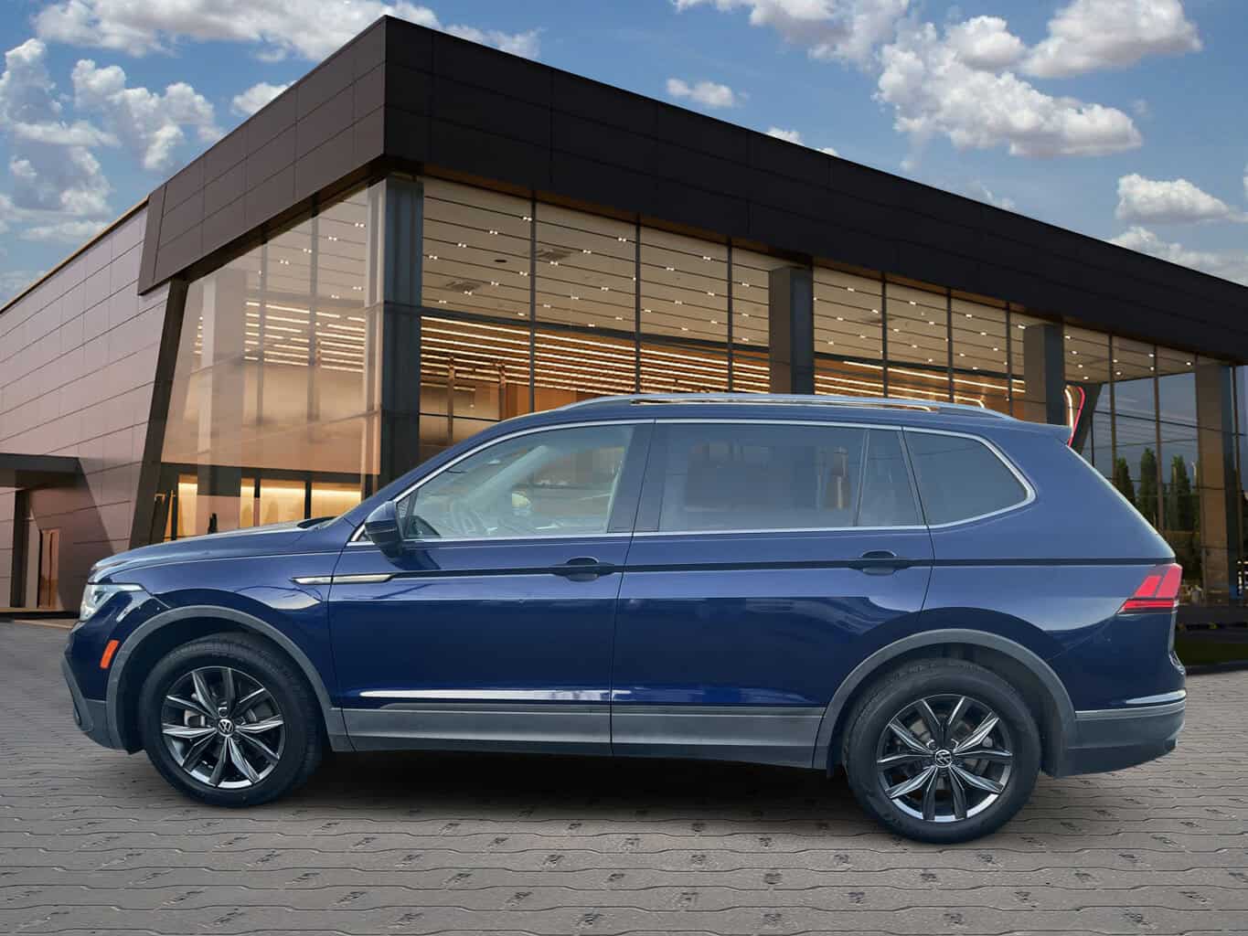 2022 Volkswagen Tiguan SE - Photo 8