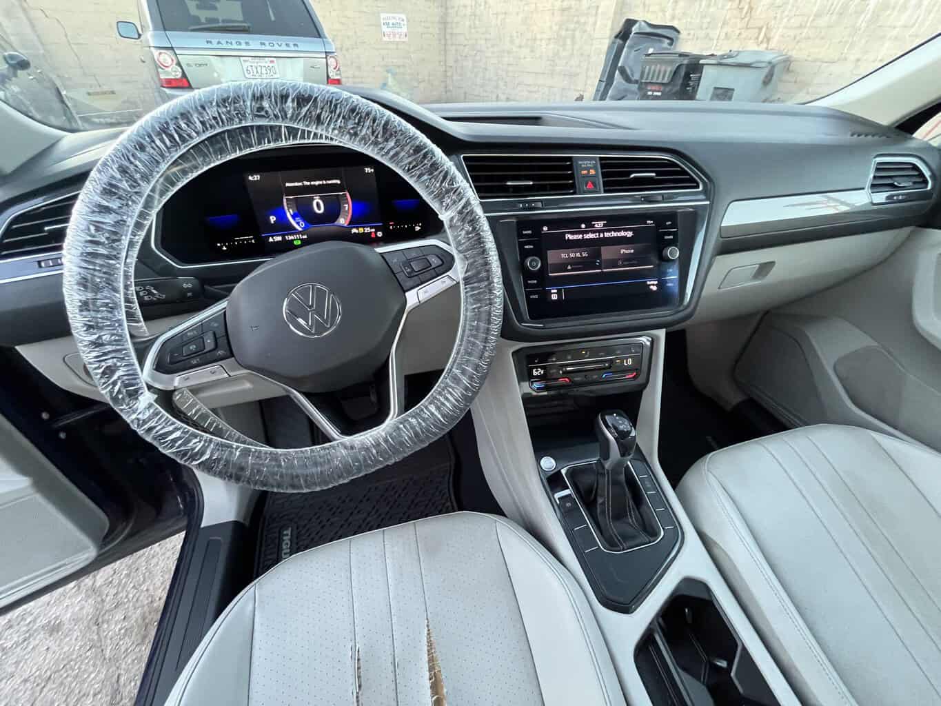 2022 Volkswagen Tiguan SE - Photo 9