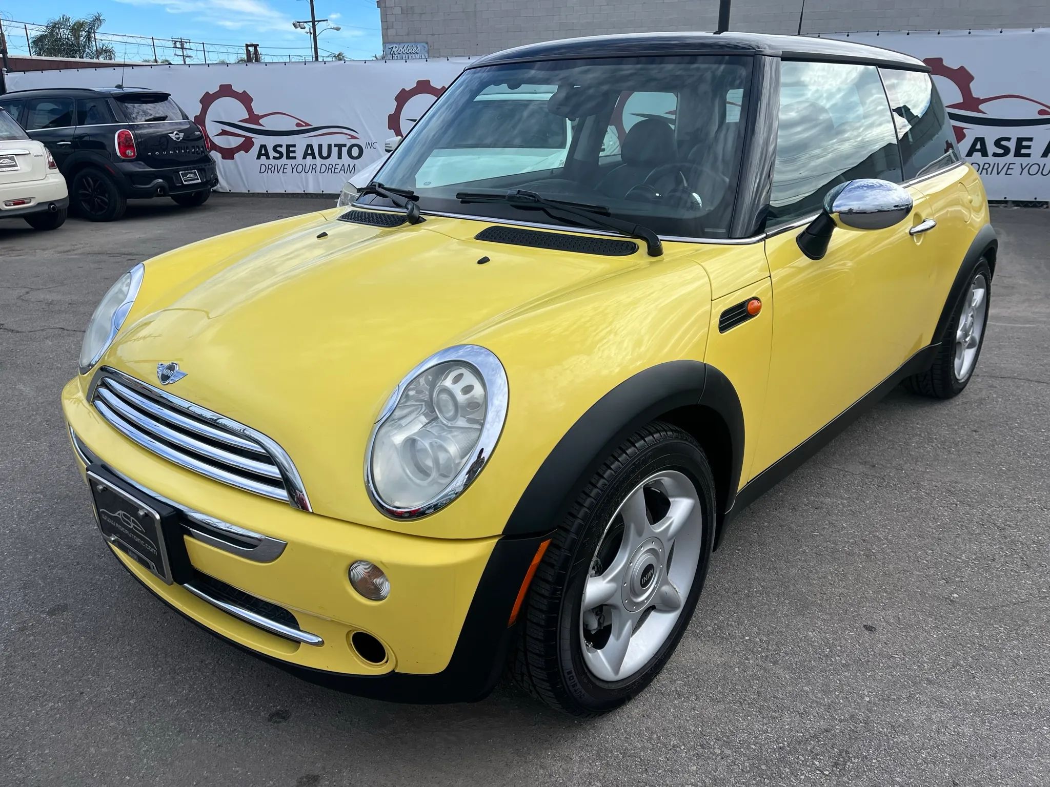 2005 MINI Cooper Base