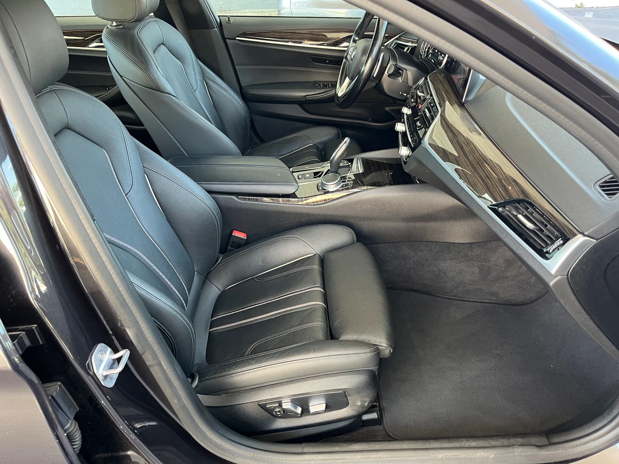 2019 BMW 5 Series 540i - Photo 12