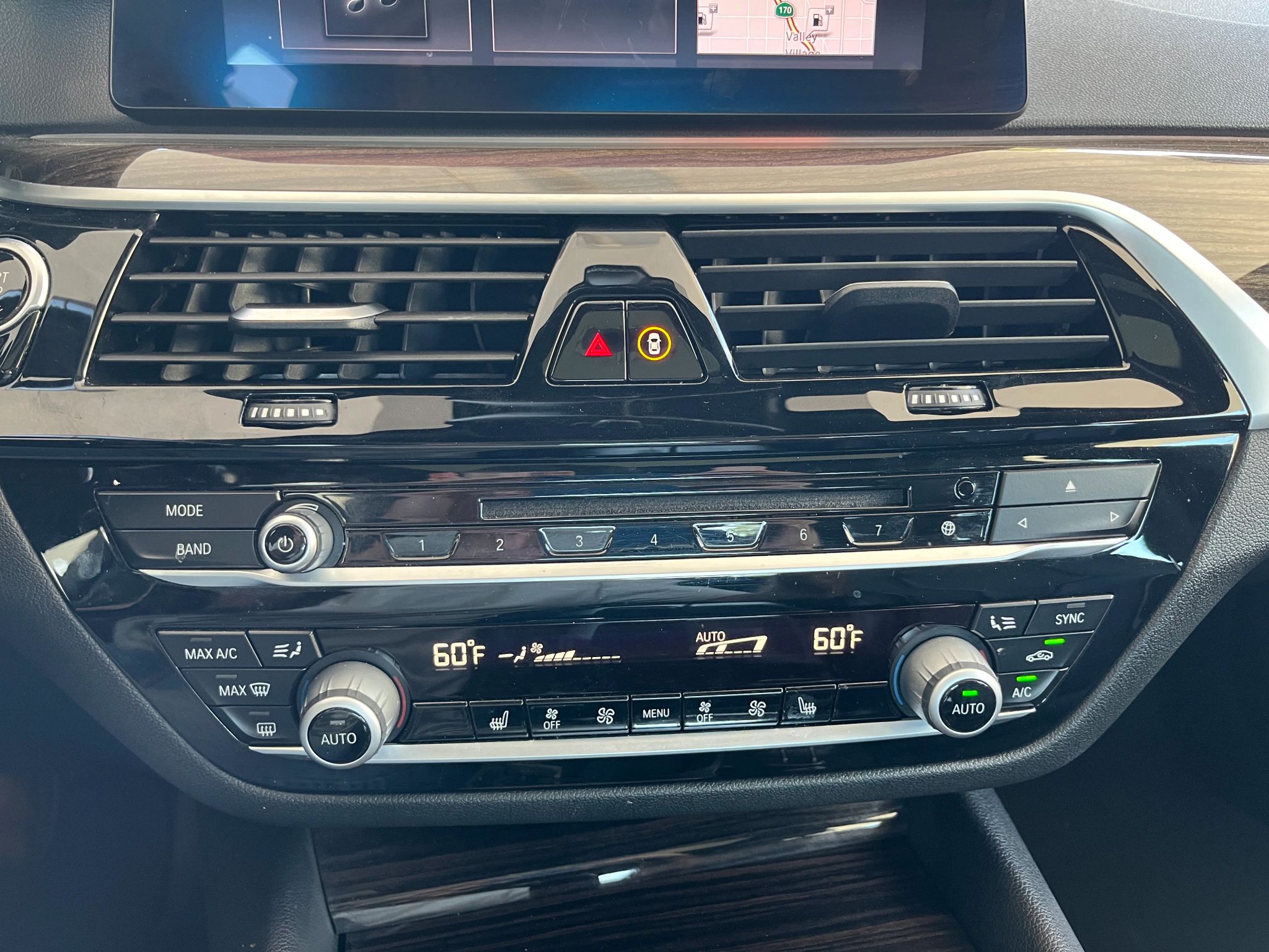 2019 BMW 5 Series 540i - Photo 16