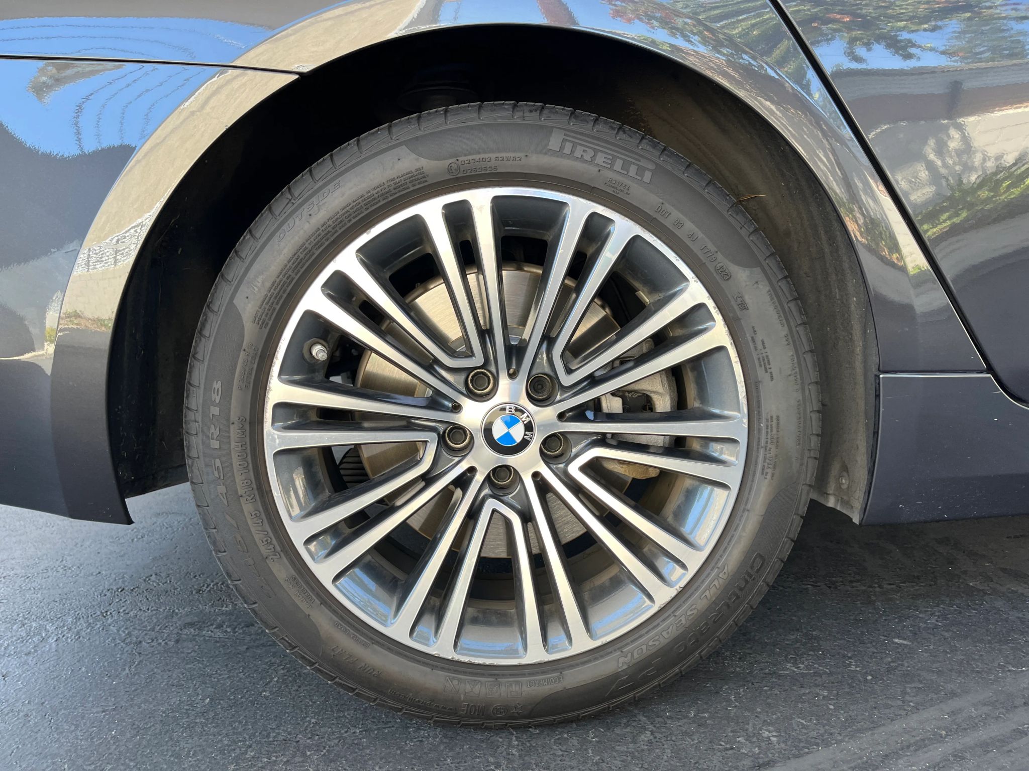 2019 BMW 5 Series 540i - Photo 24