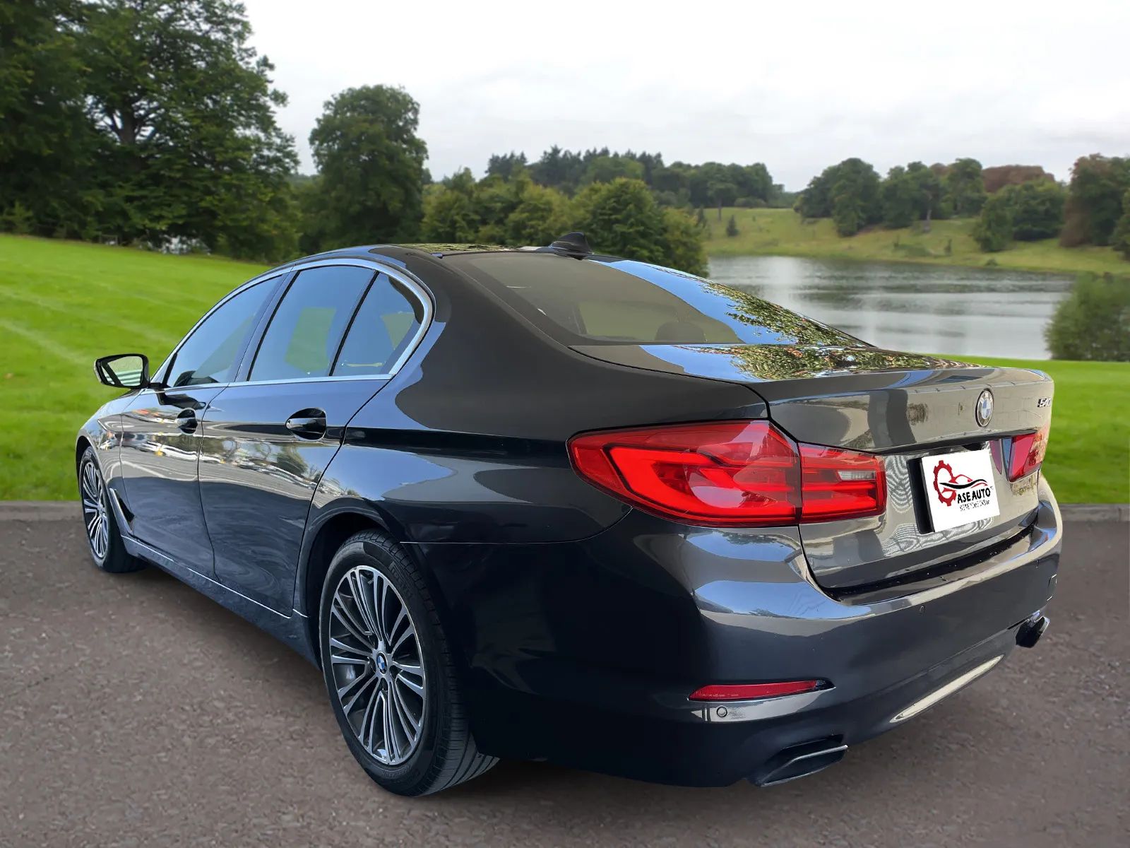 2019 BMW 5 Series 540i - Photo 8